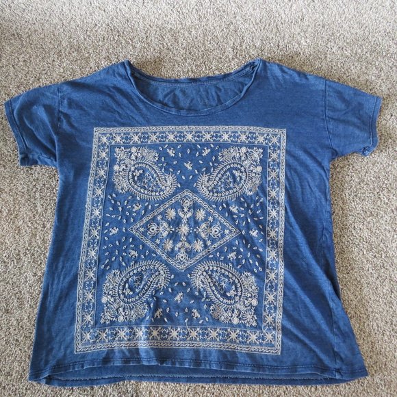 Lucky Brand Tops - LUCKY BRAND BLUE EMBROIDERED BOHOMIAN STYLE TSHIRT SIZE LARGE #203